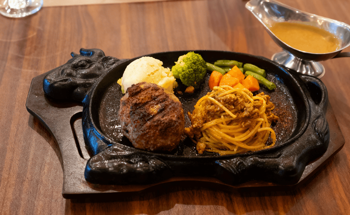 Double Wagyu Hamburger Steak with Cut Steak